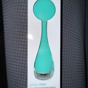 PMD Aqua Cleanser & Exfoliant